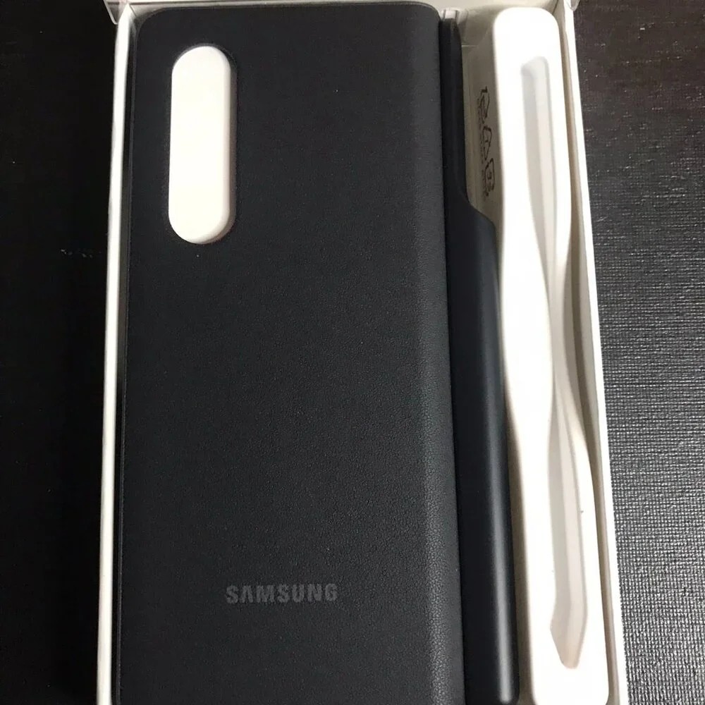 GENUINE Samsung Flip Cover + S Pen Galaxy Z Fold3 5G - Black OPEN BOX ( Pen Is M